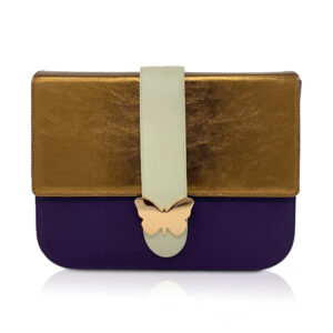 The perfect, stylish leather bag. This luxuriously crafted saddlebag is Sutton's first leather handbag and exudes pure sophistication.